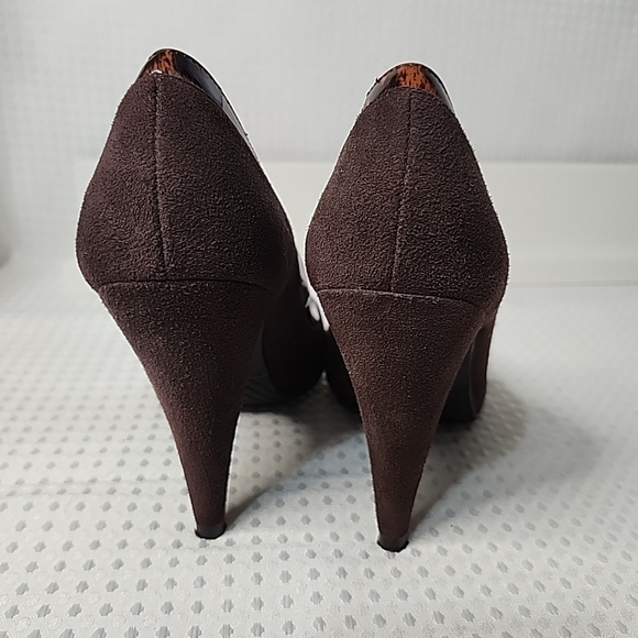 PeepToe Pumps Brown Cone High Heels,Suede size 6.5 Gold Metallic Accent BodyCon - Picture 7 of 12